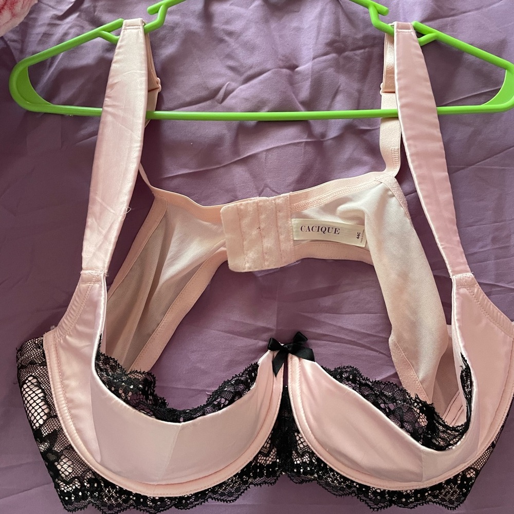 Cacique Pink Lace Trim Bra